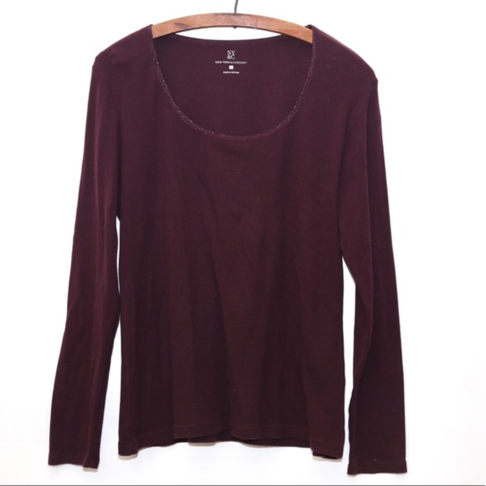 3/$15 NY&Co plum long sleeve scoop neck top